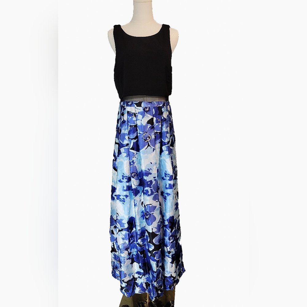 Blue Floral Maxi Skirt - Women's Elegant Printed Skirt - Picture 3 of 7